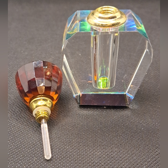 Clear Crystal Vanity Perfume Bottle Faceted Cut Red Stopper. - Picture 3 of 7